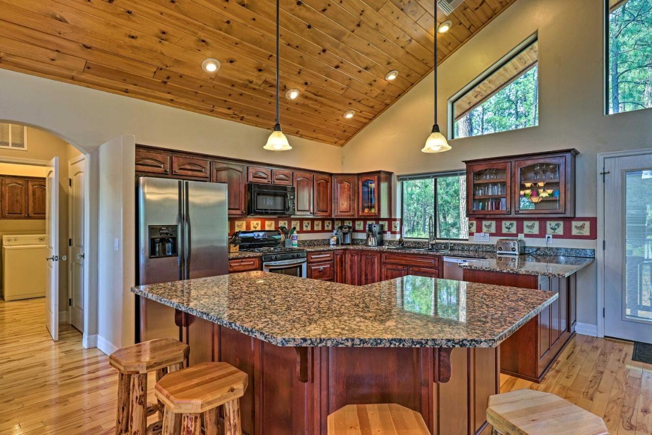 Serene Lakeside Cabin With Decks And Edler Lake Views! ไพน์ท็อป-เลคไซด์ ภายนอก รูปภาพ