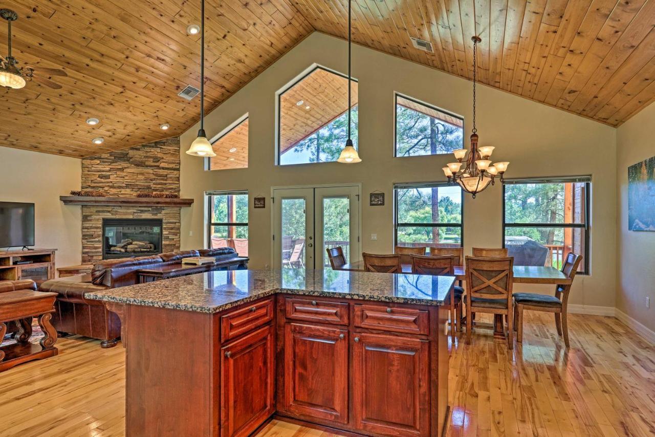 Serene Lakeside Cabin With Decks And Edler Lake Views! ไพน์ท็อป-เลคไซด์ ภายนอก รูปภาพ
